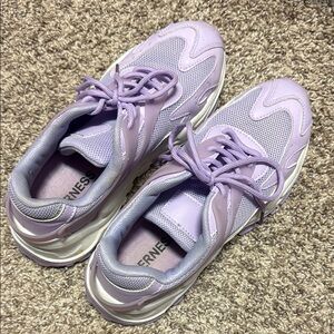 Women's Sneakers like new